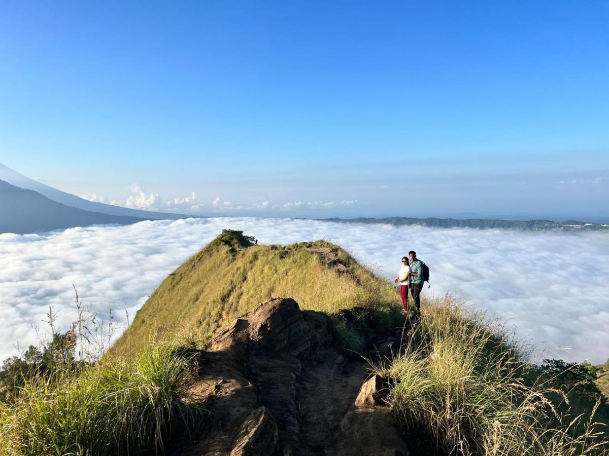 Отель Batur Green Hill And Hot Spring Кинтамани Экстерьер фото